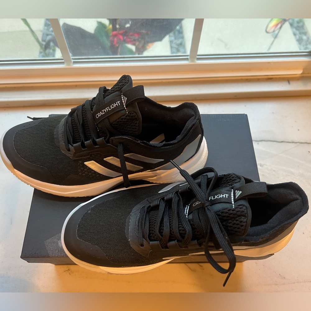 Adidas size Crazy flight shoe- NWT size 7.5 - Picture 7 of 8